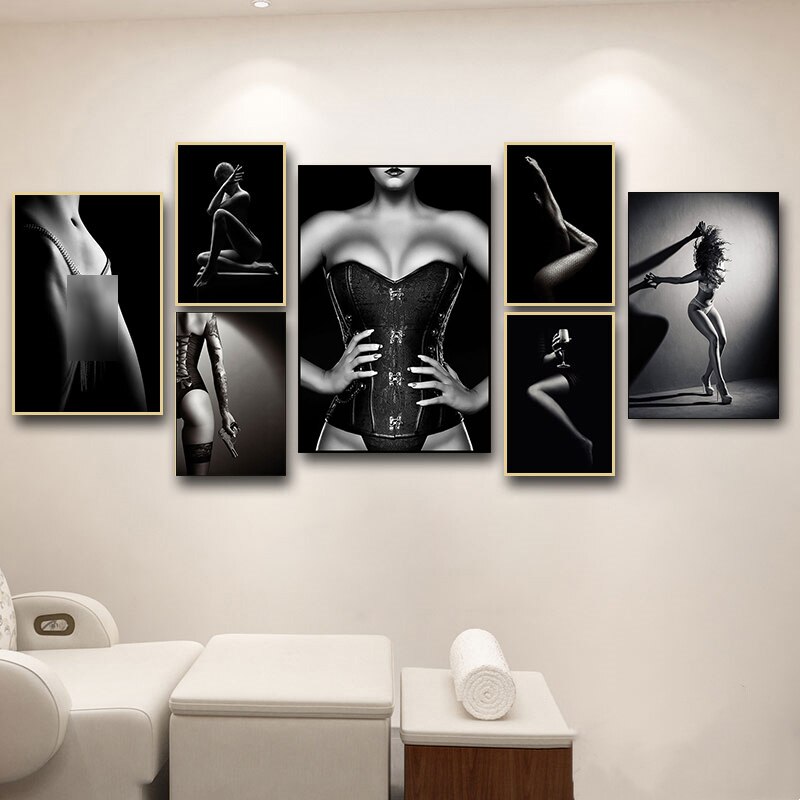 Black & White Sexy Women Figure Canvas Art